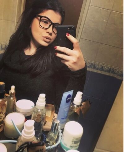  ,   Karin, 31 ,   ,   , c 