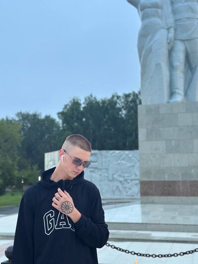  ,   Adler, 20 ,   ,   
