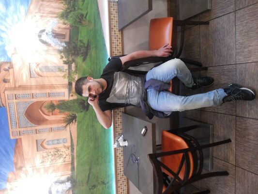  ,   Artur, 38 ,     , c 