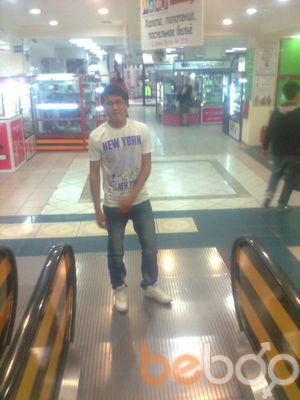  ,   Adola, 32 ,  