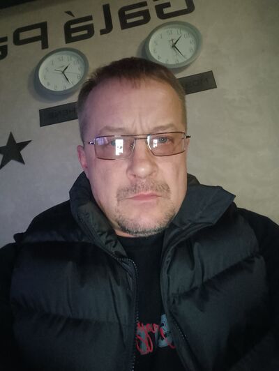  ,   Valentin, 49 ,   ,   , c 