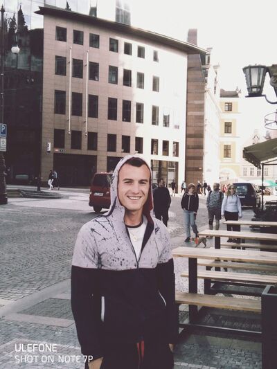  ,   Alex, 25 ,   ,   