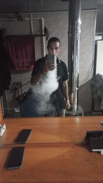  ,   Anton, 21 ,   ,   , c 