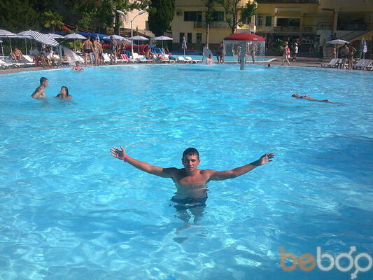  ,   Tayson, 35 ,   
