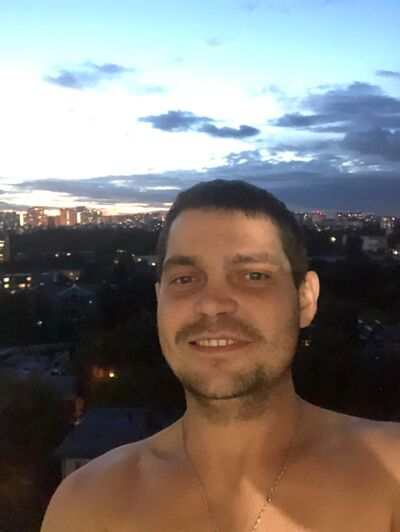  ,   Mikhail, 30 ,   ,   