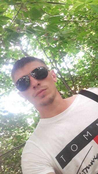  ,   Anatolij, 34 ,  