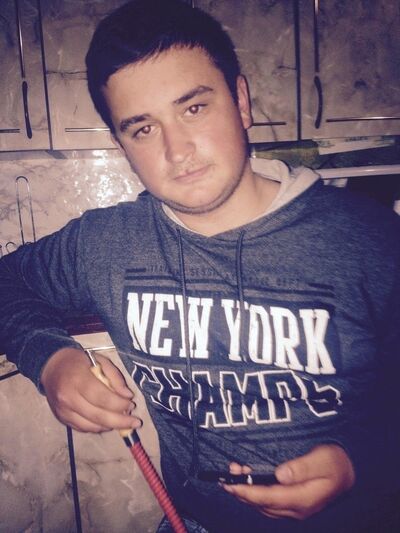 ,   Eduard, 29 ,   