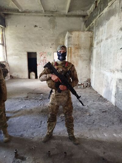  ,   Nikita, 25 ,   ,   