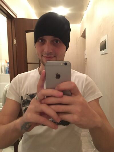  ,   Artem, 30 ,   