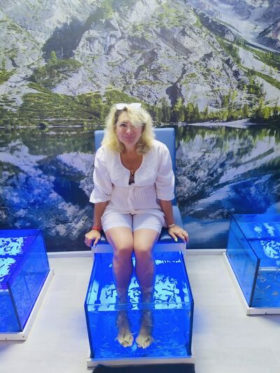  ,   Linda, 42 ,   ,   