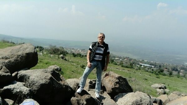  Azor,   , 63 ,  
