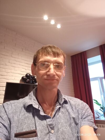  ,   Vlados, 40 ,   ,   