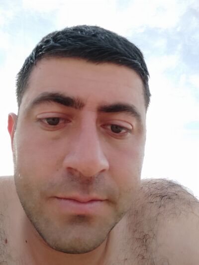  --,   Hovo, 32 ,   ,   