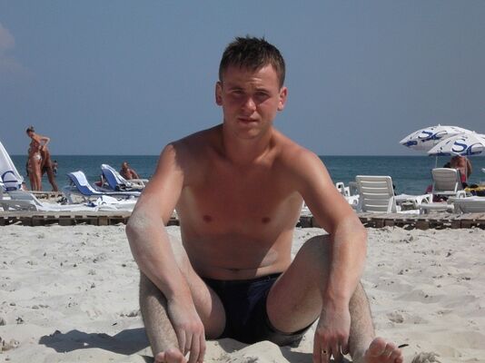  ,   Artem, 33 ,   ,   , c 