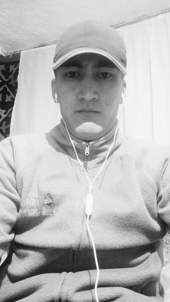  ,   Nurik, 25 ,   ,   