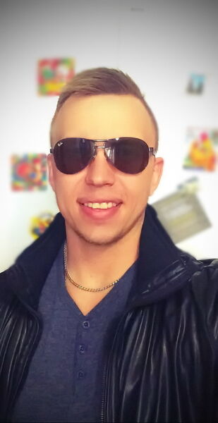  ,   Alex, 30 ,  
