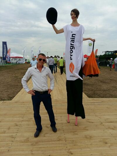  ,   Guru, 34 ,   ,   , c , 