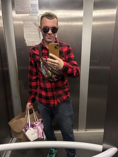  ,   Artem, 38 ,   ,   , c , 