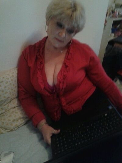  ,   Scarllet, 61 ,     , c 