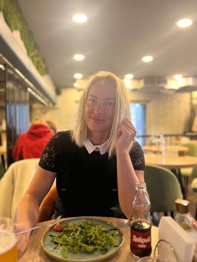  ,   Marina, 38 ,   ,   , c 