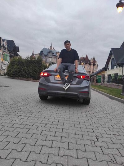  ,   Marat, 24 ,   ,   