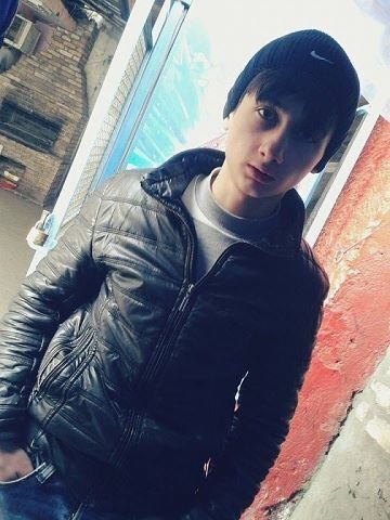  ,   Boris, 28 ,   