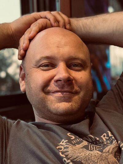  ,   Denis, 37 ,   ,   
