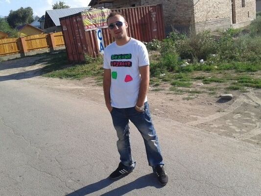  ,   Artem, 34 ,   ,   , c 