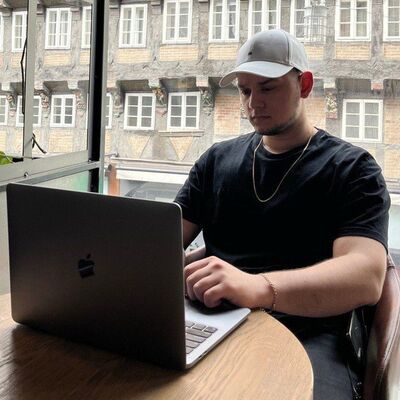  ,   Mike, 24 ,     , c 
