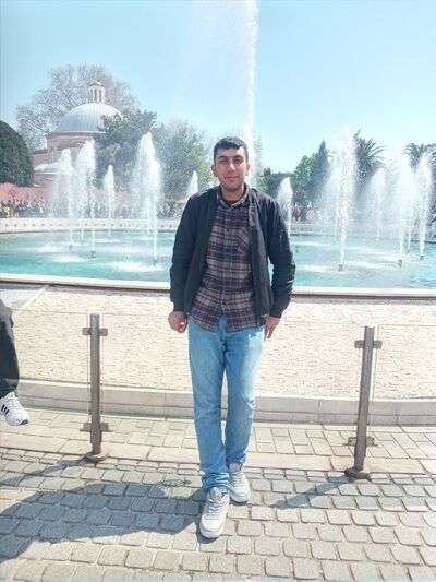  ,   Mehmet, 27 ,   ,   
