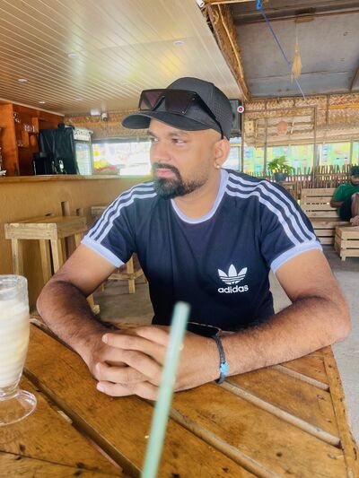  ,   Khalid, 31 ,   ,   