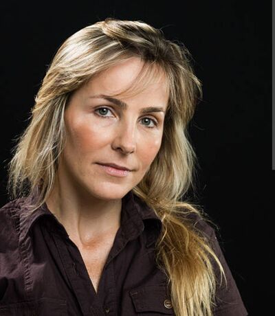  ,   Ayla, 44 ,   ,   