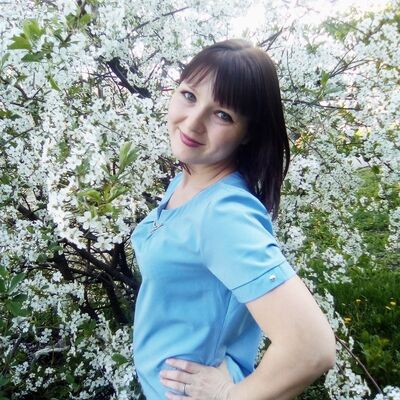  ,   Elizaveta, 33 ,  