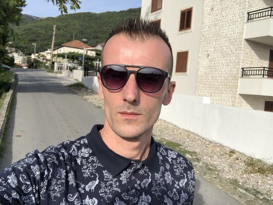 Podgorica,   Stefan, 37 ,   ,   
