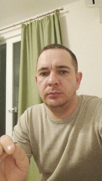  ,   Mikhail, 35 ,   ,   