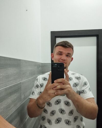  ,   Oleg, 21 ,   ,   