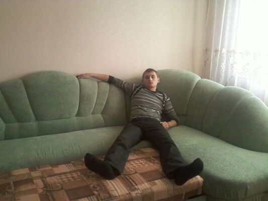  ,   Oleg, 37 ,   