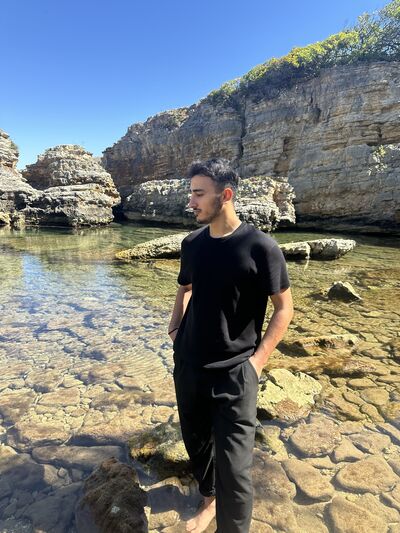  Esenyurt,   Yasin, 20 ,   ,   