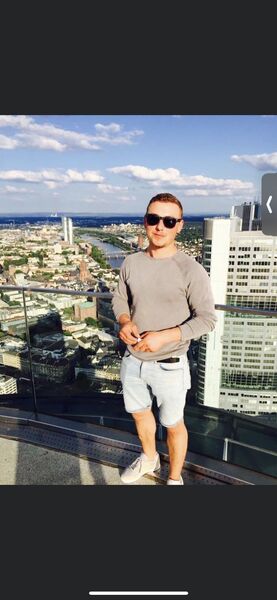  Frankfurt am Main,   , 32 ,   ,   , c , 