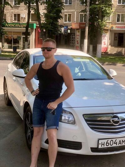  ,   Anton, 29 ,   ,   