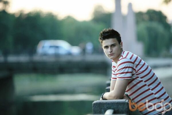 ,   Vladislav, 32 ,   ,   , c 