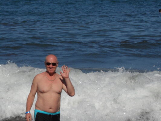  ,   Yuriy, 60 ,   