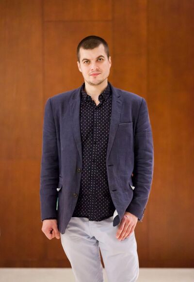  ,   Valentin, 39 ,   ,   