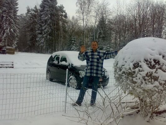  -,   Mikael, 45 ,  
