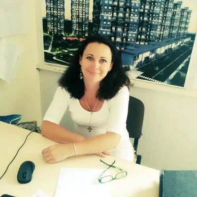  ,   Elena, 59 ,   c 