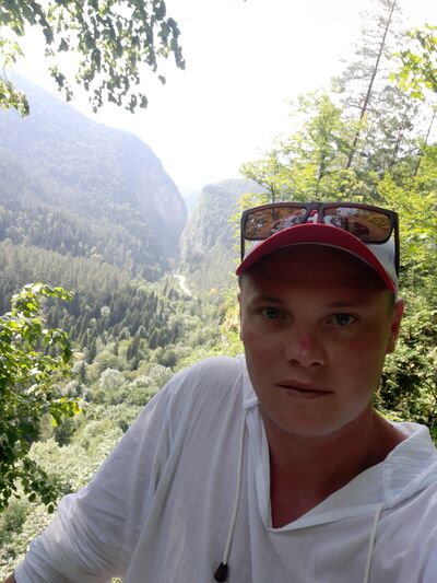  ,   Pavel, 32 ,   ,   