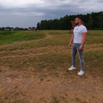  ,   Pavel, 40 ,   ,   , c 