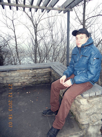 ,   Sergiu, 32 ,   ,   , c 