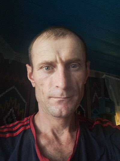  ,   Ivan friniuc, 37 ,   c 