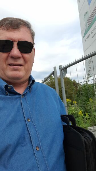  Bochum,   , 51 ,     , c 